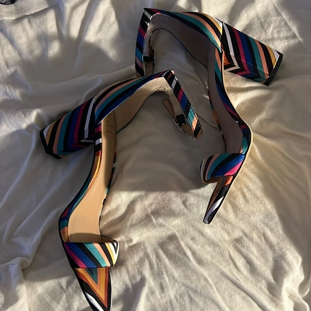 🥳Host Pick!!🥳 INC Elegant Satin Chevron Striped Women's Kivah Heels, NWOB, 9